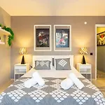 Apartament *